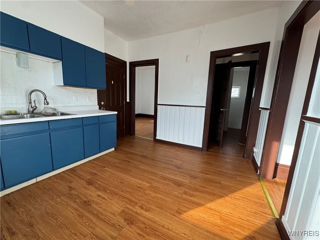 136 Longnecker Street, Buffalo, New York 14206, Buffalo, New York 14206, 6 Bedrooms Bedrooms, ,2 BathroomsBathrooms,Residential,Closed,136 Longnecker Street, Buffalo, New York 14206,0,B1587557