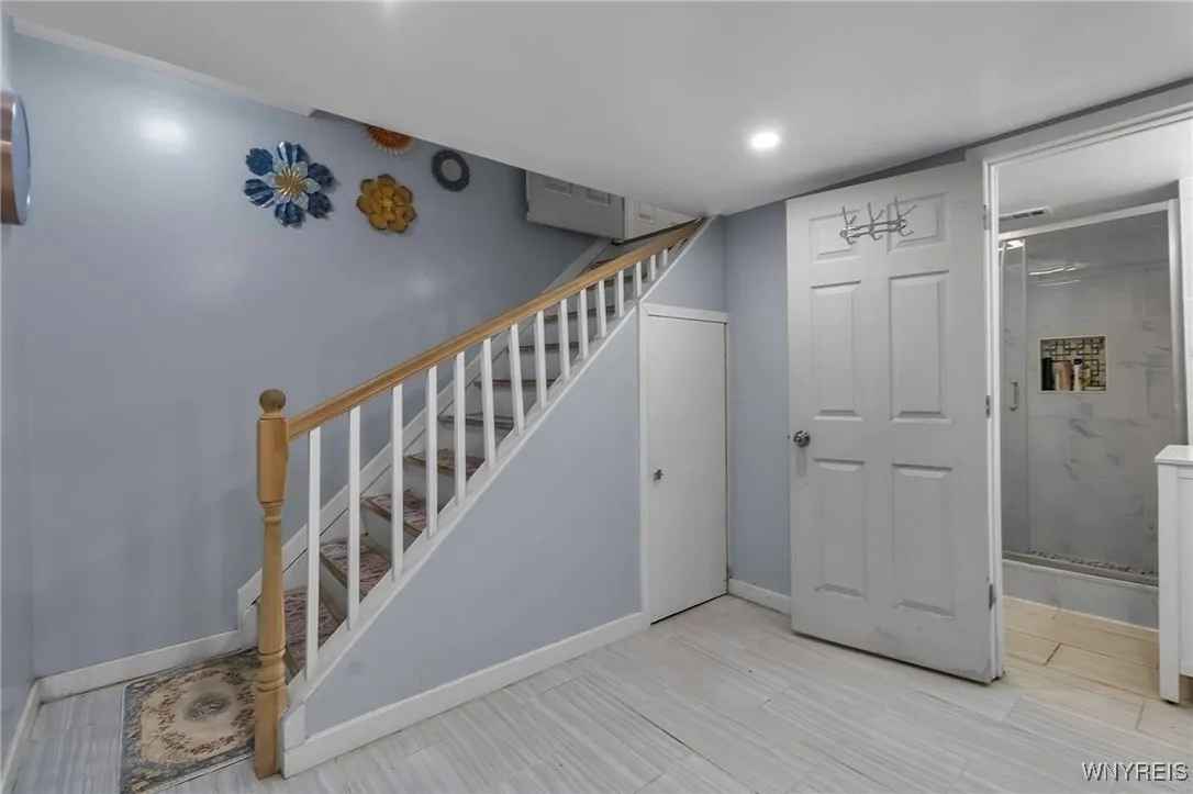 26 South Rossler Avenue, Cheektowaga, New York 142, Cheektowaga, New York 14206, 5 Bedrooms Bedrooms, 9 Rooms Rooms,2 BathroomsBathrooms,Residential,Closed,26 South Rossler Avenue, Cheektowaga, New York 142,0,B1587790