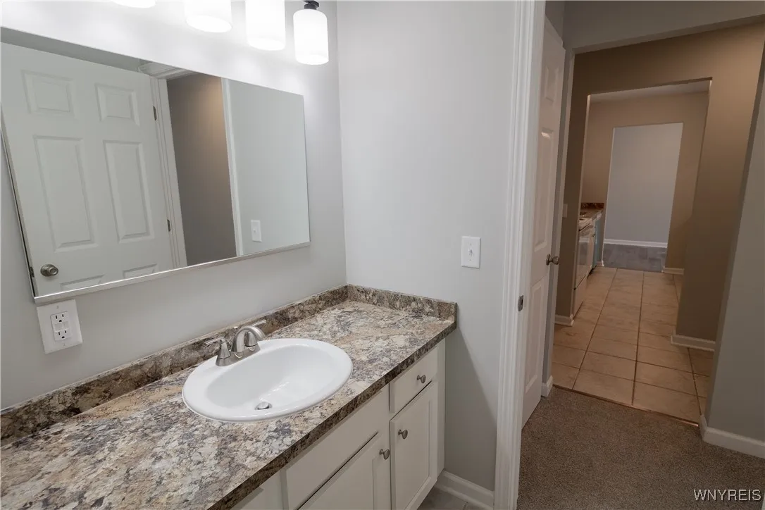 11 Robert Drive, Lancaster, New York 14086, Lancaster, New York 14086, 2 Bedrooms Bedrooms, 5 Rooms Rooms,1 BathroomBathrooms,Residential Lease,Closed,11 Robert Drive, Lancaster, New York 14086,0,B1587918