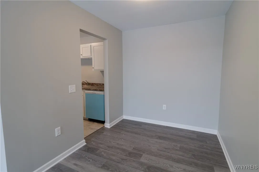 11 Robert Drive, Lancaster, New York 14086, Lancaster, New York 14086, 2 Bedrooms Bedrooms, 5 Rooms Rooms,1 BathroomBathrooms,Residential Lease,Closed,11 Robert Drive, Lancaster, New York 14086,0,B1587918