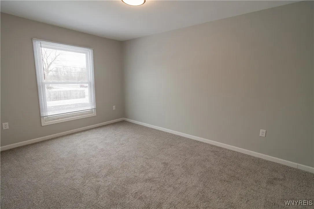 11 Robert Drive, Lancaster, New York 14086, Lancaster, New York 14086, 2 Bedrooms Bedrooms, 5 Rooms Rooms,1 BathroomBathrooms,Residential Lease,Closed,11 Robert Drive, Lancaster, New York 14086,0,B1587918