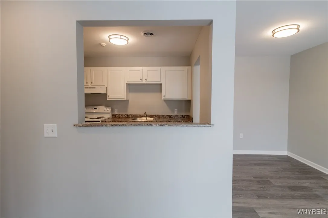 11 Robert Drive, Lancaster, New York 14086, Lancaster, New York 14086, 2 Bedrooms Bedrooms, 5 Rooms Rooms,1 BathroomBathrooms,Residential Lease,Closed,11 Robert Drive, Lancaster, New York 14086,0,B1587918