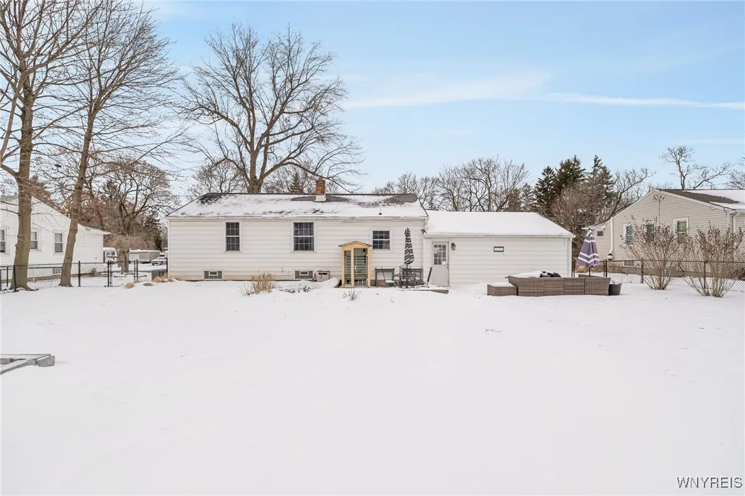 4331 Cameron Drive, Clarence, New York 14221, Clarence, New York 14221, 3 Bedrooms Bedrooms, 6 Rooms Rooms,1 BathroomBathrooms,Residential,Closed,4331 Cameron Drive, Clarence, New York 14221,0,B1587662