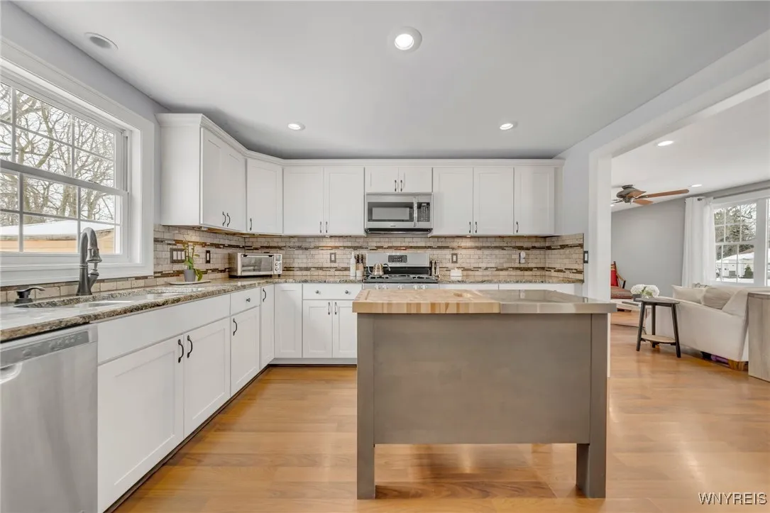 4331 Cameron Drive, Clarence, New York 14221, Clarence, New York 14221, 3 Bedrooms Bedrooms, 6 Rooms Rooms,1 BathroomBathrooms,Residential,Closed,4331 Cameron Drive, Clarence, New York 14221,0,B1587662