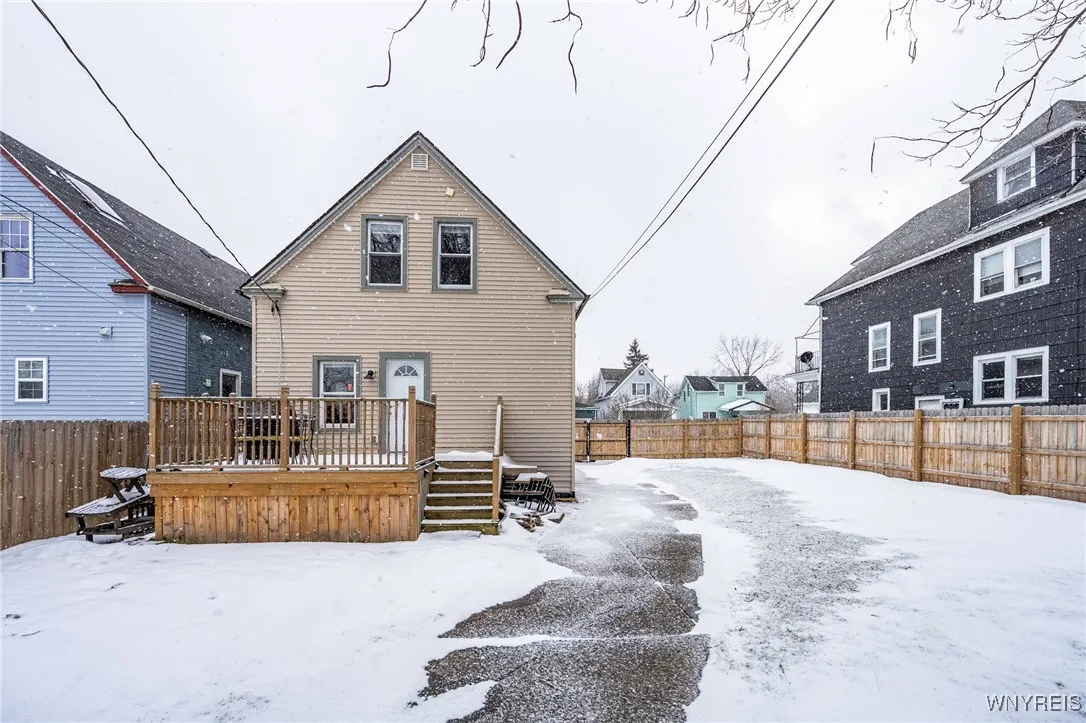 195 Merrimac Street, Buffalo, New York 14214, Buffalo, New York 14214, 4 Bedrooms Bedrooms, 8 Rooms Rooms,2 BathroomsBathrooms,Residential,Closed,195 Merrimac Street, Buffalo, New York 14214,0,B1588028