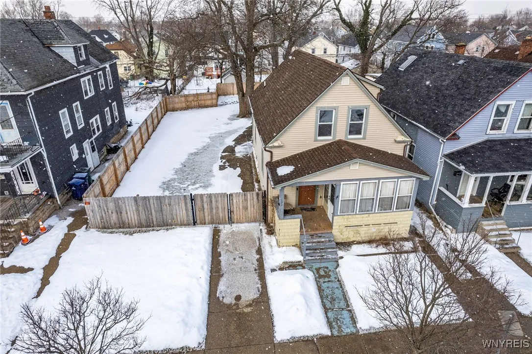 195 Merrimac Street, Buffalo, New York 14214, Buffalo, New York 14214, 4 Bedrooms Bedrooms, 8 Rooms Rooms,2 BathroomsBathrooms,Residential,Closed,195 Merrimac Street, Buffalo, New York 14214,0,B1588028