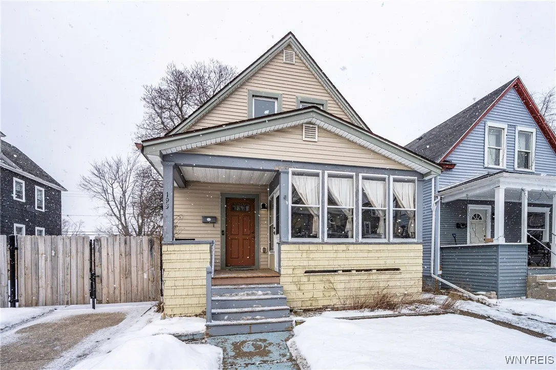 195 Merrimac Street, Buffalo, New York 14214, Buffalo, New York 14214, 4 Bedrooms Bedrooms, 8 Rooms Rooms,2 BathroomsBathrooms,Residential,Closed,195 Merrimac Street, Buffalo, New York 14214,0,B1588028