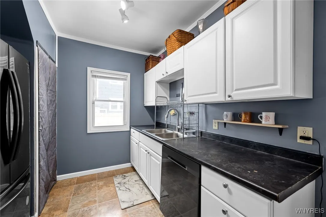 195 Merrimac Street, Buffalo, New York 14214, Buffalo, New York 14214, 4 Bedrooms Bedrooms, 8 Rooms Rooms,2 BathroomsBathrooms,Residential,Closed,195 Merrimac Street, Buffalo, New York 14214,0,B1588028