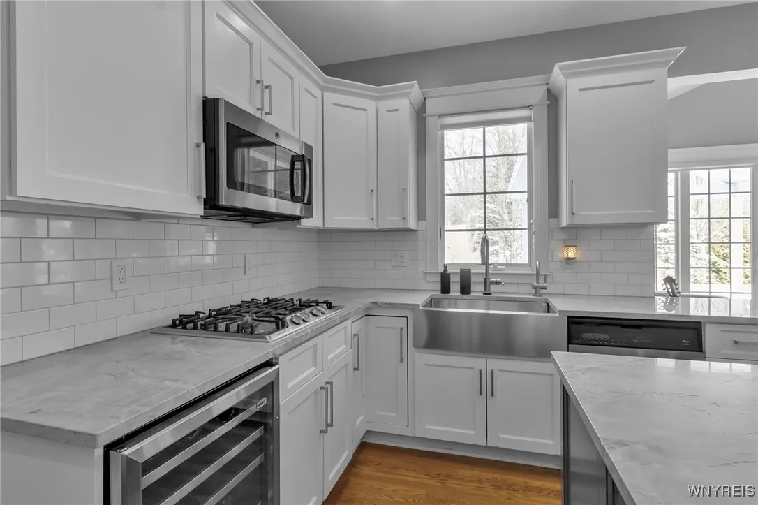 165 Via Foresta Lane, Amherst, New York 14221, Amherst, New York 14221, 4 Bedrooms Bedrooms, 9 Rooms Rooms,3 BathroomsBathrooms,Residential,Closed,165 Via Foresta Lane, Amherst, New York 14221,0,B1588039