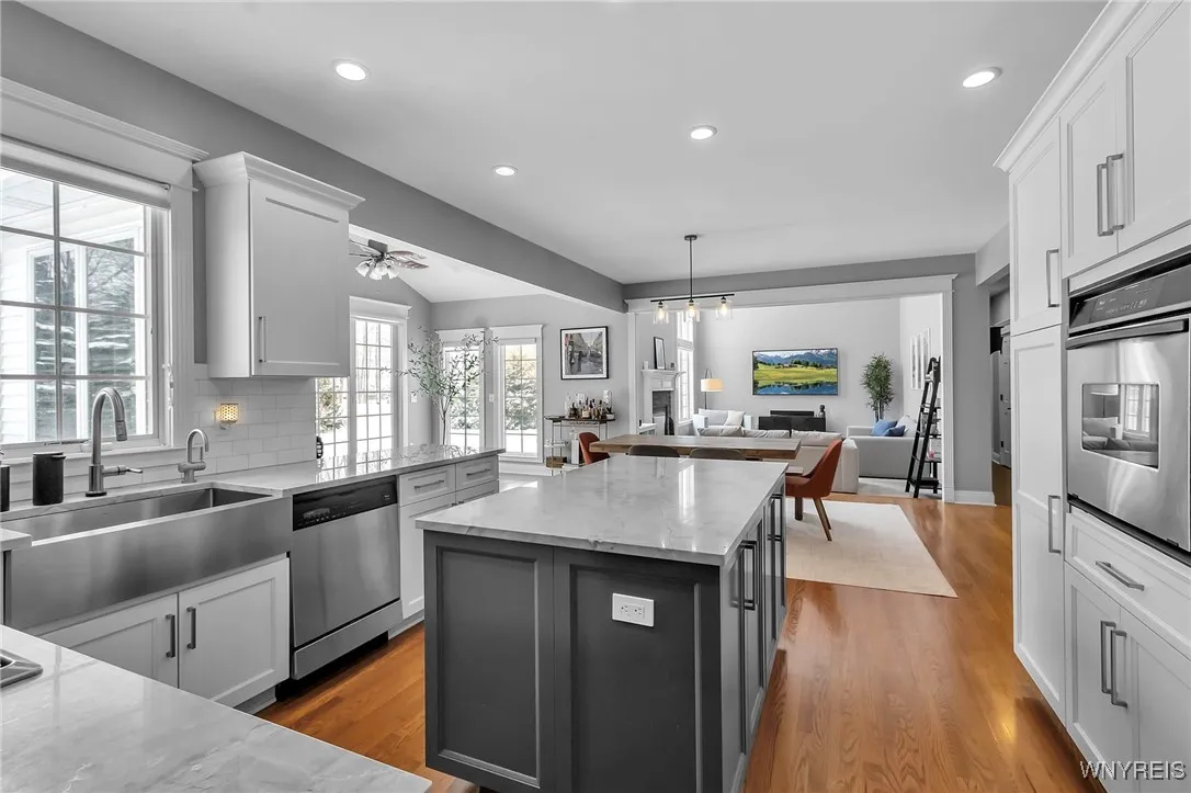 165 Via Foresta Lane, Amherst, New York 14221, Amherst, New York 14221, 4 Bedrooms Bedrooms, 9 Rooms Rooms,3 BathroomsBathrooms,Residential,Closed,165 Via Foresta Lane, Amherst, New York 14221,0,B1588039
