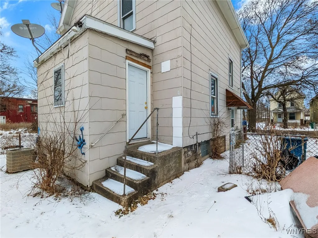 1012 19th Street, Niagara Falls, New York 14301, Niagara Falls, New York 14301, 3 Bedrooms Bedrooms, 8 Rooms Rooms,2 BathroomsBathrooms,Residential,Closed,1012 19th Street, Niagara Falls, New York 14301,0,B1588076