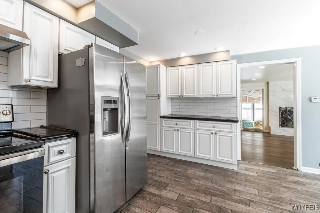 3515 Calvano Drive, Grand Island, New York 14072, Grand Island, New York 14072, 4 Bedrooms Bedrooms, 12 Rooms Rooms,2 BathroomsBathrooms,Residential,Closed,3515 Calvano Drive, Grand Island, New York 14072,0,B1588021