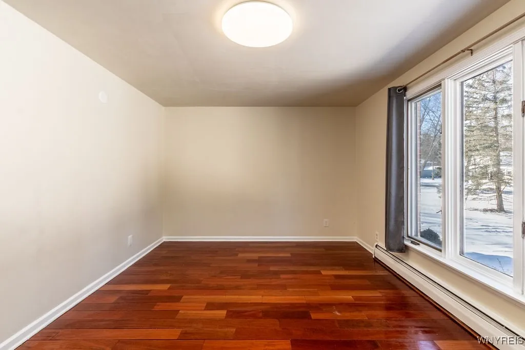 3515 Calvano Drive, Grand Island, New York 14072, Grand Island, New York 14072, 4 Bedrooms Bedrooms, 12 Rooms Rooms,2 BathroomsBathrooms,Residential,Closed,3515 Calvano Drive, Grand Island, New York 14072,0,B1588021