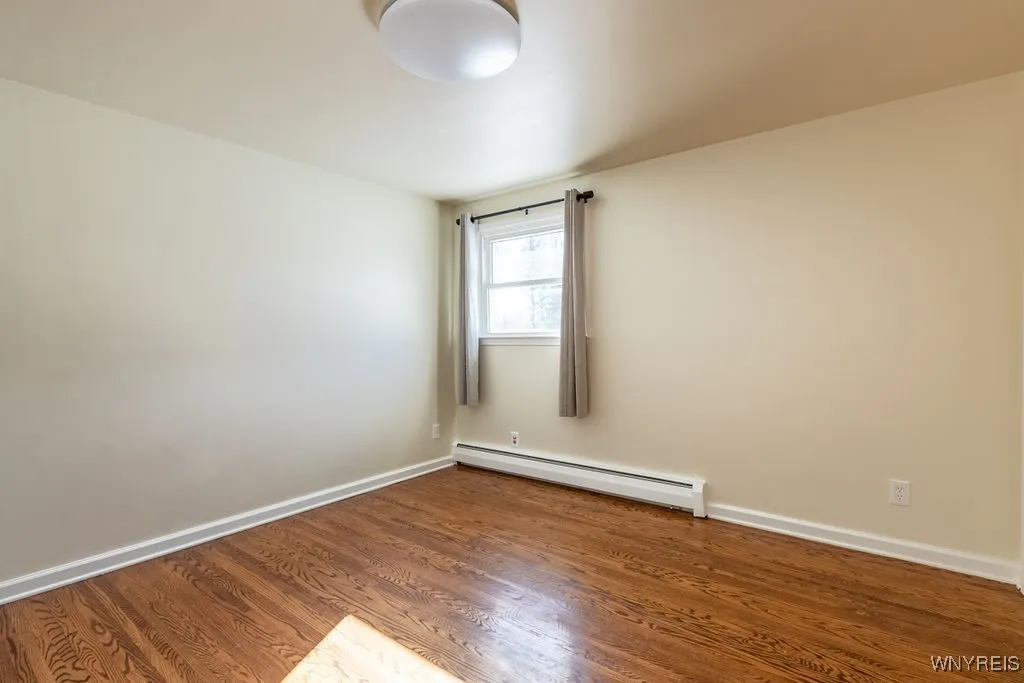 3515 Calvano Drive, Grand Island, New York 14072, Grand Island, New York 14072, 4 Bedrooms Bedrooms, 12 Rooms Rooms,2 BathroomsBathrooms,Residential,Closed,3515 Calvano Drive, Grand Island, New York 14072,0,B1588021