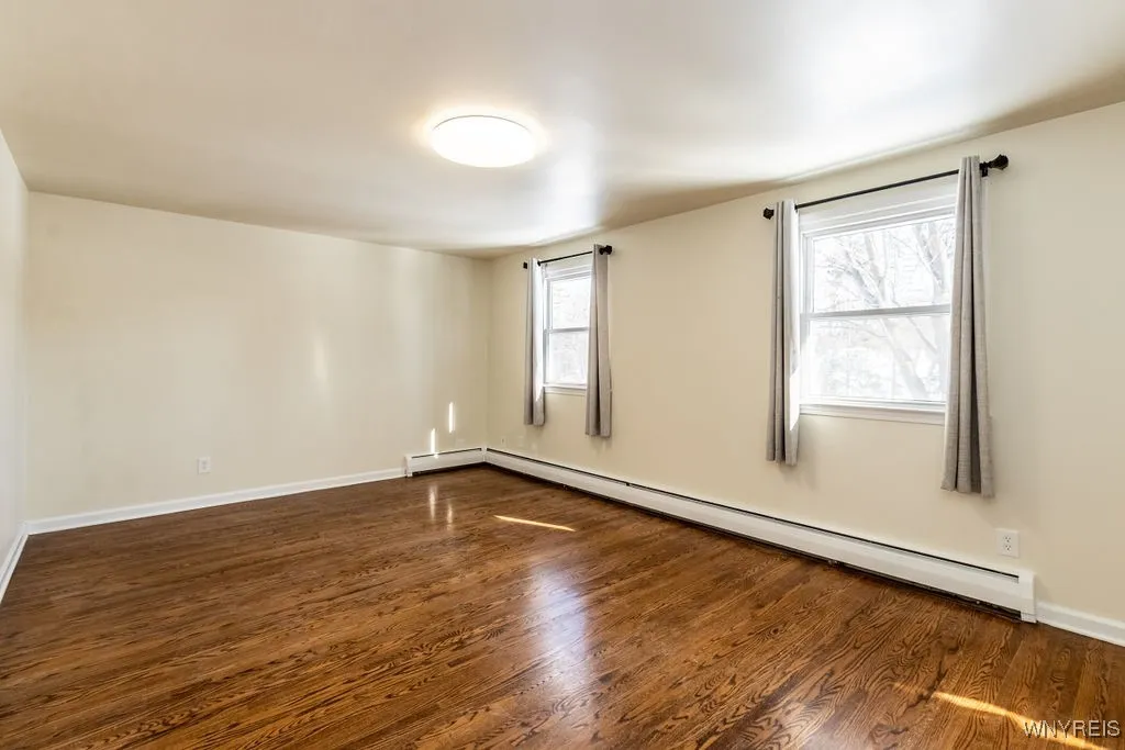 3515 Calvano Drive, Grand Island, New York 14072, Grand Island, New York 14072, 4 Bedrooms Bedrooms, 12 Rooms Rooms,2 BathroomsBathrooms,Residential,Closed,3515 Calvano Drive, Grand Island, New York 14072,0,B1588021