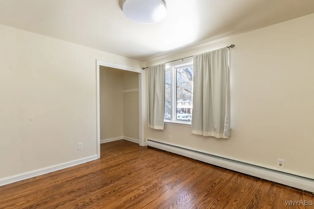 3515 Calvano Drive, Grand Island, New York 14072, Grand Island, New York 14072, 4 Bedrooms Bedrooms, 12 Rooms Rooms,2 BathroomsBathrooms,Residential,Closed,3515 Calvano Drive, Grand Island, New York 14072,0,B1588021