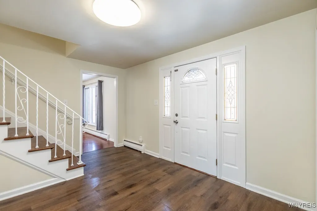 3515 Calvano Drive, Grand Island, New York 14072, Grand Island, New York 14072, 4 Bedrooms Bedrooms, 12 Rooms Rooms,2 BathroomsBathrooms,Residential,Closed,3515 Calvano Drive, Grand Island, New York 14072,0,B1588021