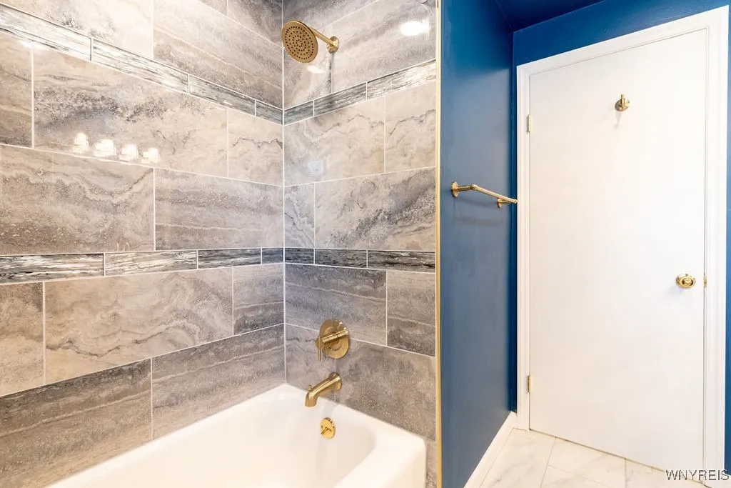 3515 Calvano Drive, Grand Island, New York 14072, Grand Island, New York 14072, 4 Bedrooms Bedrooms, 12 Rooms Rooms,2 BathroomsBathrooms,Residential,Closed,3515 Calvano Drive, Grand Island, New York 14072,0,B1588021