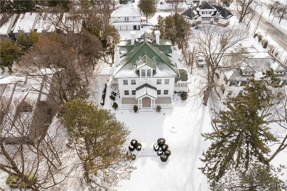 1208 James Street, Syracuse, New York 13203, Syracuse, New York 13203, 15 Bedrooms Bedrooms, ,3 BathroomsBathrooms,Residential,For Sale,1208 James Street, Syracuse, New York 13203,0,S1588009