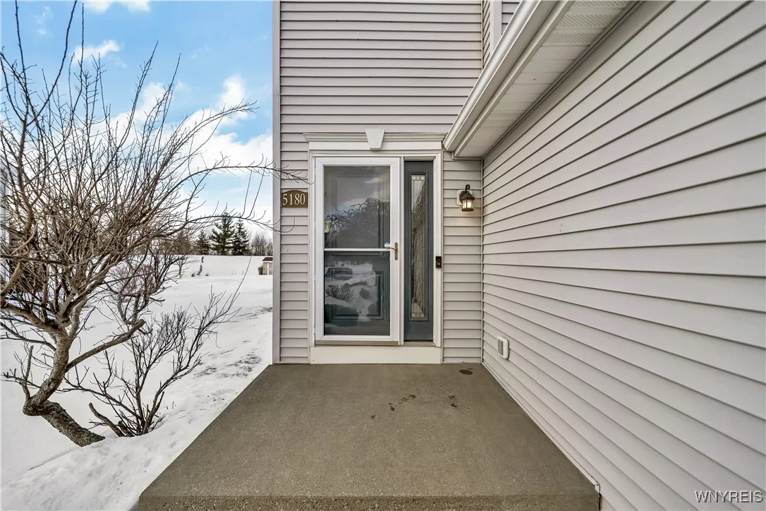 5180 Briercliff Drive, Hamburg, New York 14075, Hamburg, New York 14075, 2 Bedrooms Bedrooms, 4 Rooms Rooms,1 BathroomBathrooms,Residential,Closed,5180 Briercliff Drive, Hamburg, New York 14075,0,B1588114