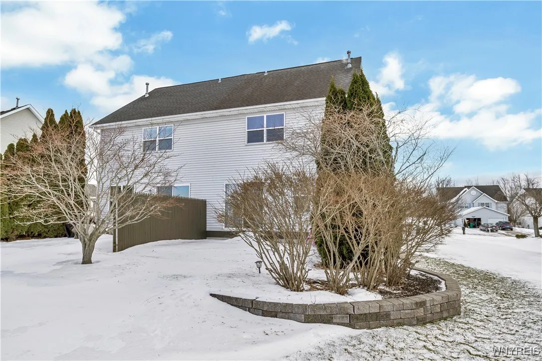 5180 Briercliff Drive, Hamburg, New York 14075, Hamburg, New York 14075, 2 Bedrooms Bedrooms, 4 Rooms Rooms,1 BathroomBathrooms,Residential,Closed,5180 Briercliff Drive, Hamburg, New York 14075,0,B1588114