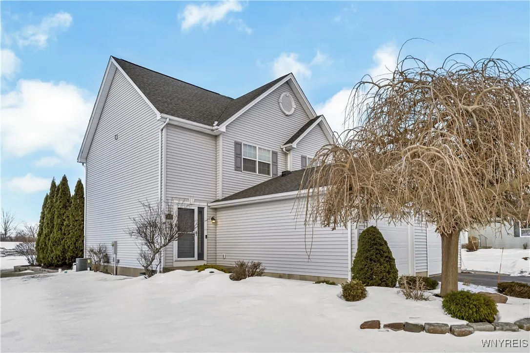 5180 Briercliff Drive, Hamburg, New York 14075, Hamburg, New York 14075, 2 Bedrooms Bedrooms, 4 Rooms Rooms,1 BathroomBathrooms,Residential,Closed,5180 Briercliff Drive, Hamburg, New York 14075,0,B1588114