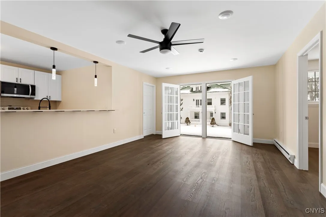 1208 James Street, Syracuse, New York 13203, Syracuse, New York 13203, 18 Bedrooms Bedrooms, 25 Rooms Rooms,3 BathroomsBathrooms,Residential,For Sale,1208 James Street, Syracuse, New York 13203,0,S1588228