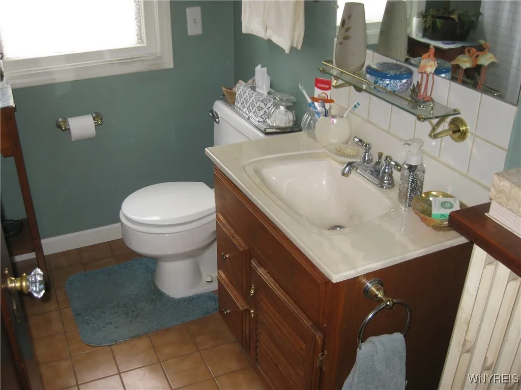 126 Chamberlin Drive, West Seneca, New York 14210, West Seneca, New York 14210, 4 Bedrooms Bedrooms, ,2 BathroomsBathrooms,Residential,Closed,126 Chamberlin Drive, West Seneca, New York 14210,0,B1587974