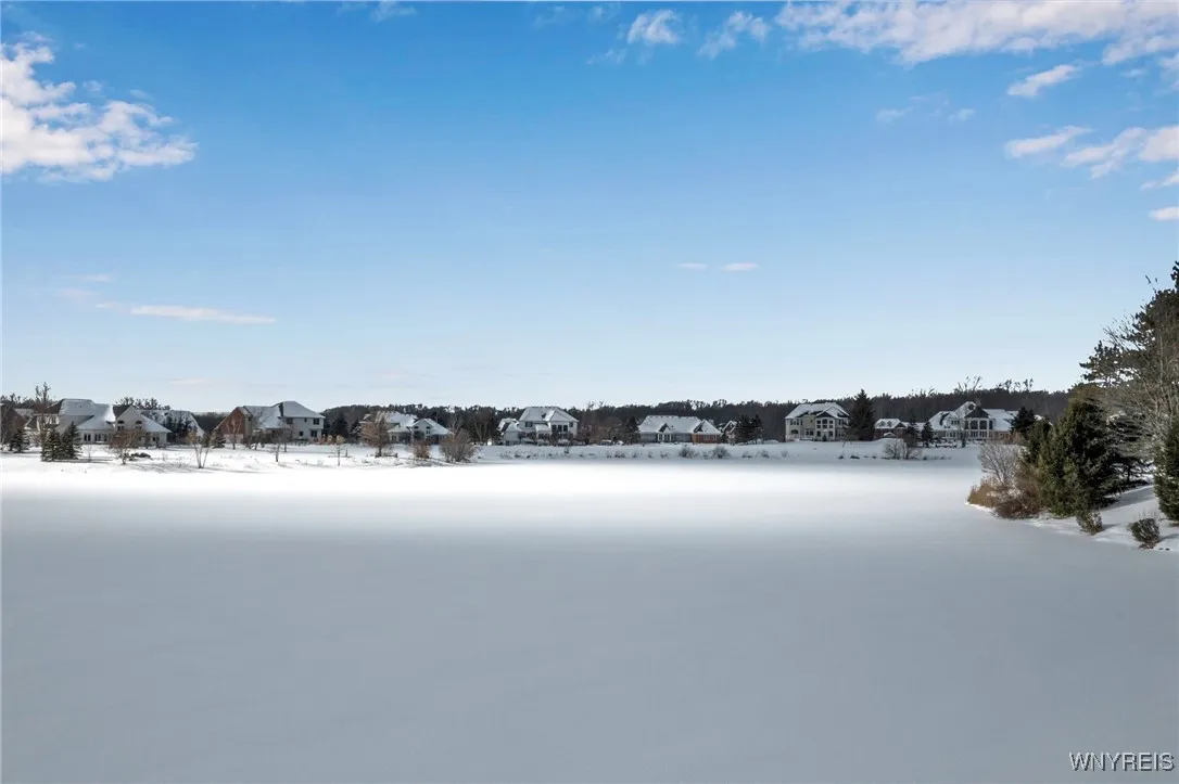 8 Kingfisher Court, Orchard Park, New York 14127, Orchard Park, New York 14127, 4 Bedrooms Bedrooms, 11 Rooms Rooms,3 BathroomsBathrooms,Residential,Closed,8 Kingfisher Court, Orchard Park, New York 14127,0,B1588171