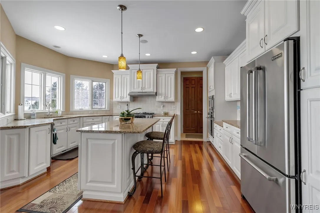8 Kingfisher Court, Orchard Park, New York 14127, Orchard Park, New York 14127, 4 Bedrooms Bedrooms, 11 Rooms Rooms,3 BathroomsBathrooms,Residential,Closed,8 Kingfisher Court, Orchard Park, New York 14127,0,B1588171