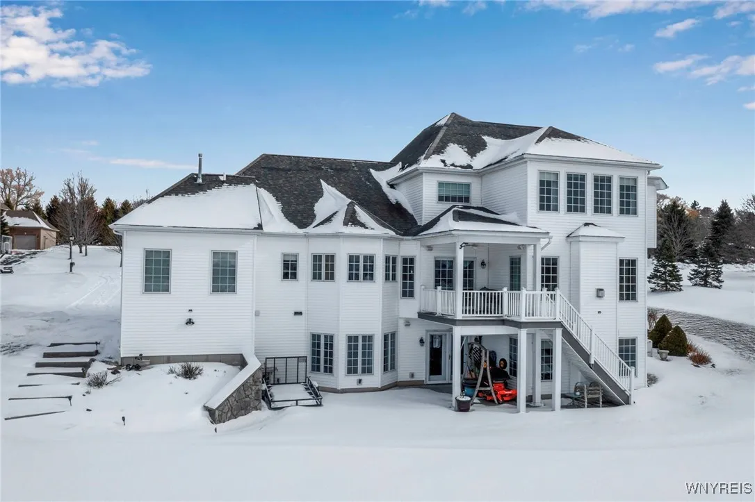 8 Kingfisher Court, Orchard Park, New York 14127, Orchard Park, New York 14127, 4 Bedrooms Bedrooms, 11 Rooms Rooms,3 BathroomsBathrooms,Residential,Closed,8 Kingfisher Court, Orchard Park, New York 14127,0,B1588171