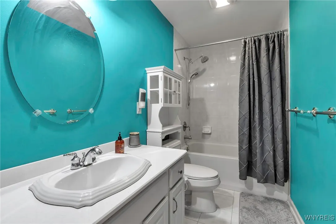 8 Kingfisher Court, Orchard Park, New York 14127, Orchard Park, New York 14127, 4 Bedrooms Bedrooms, 11 Rooms Rooms,3 BathroomsBathrooms,Residential,Closed,8 Kingfisher Court, Orchard Park, New York 14127,0,B1588171