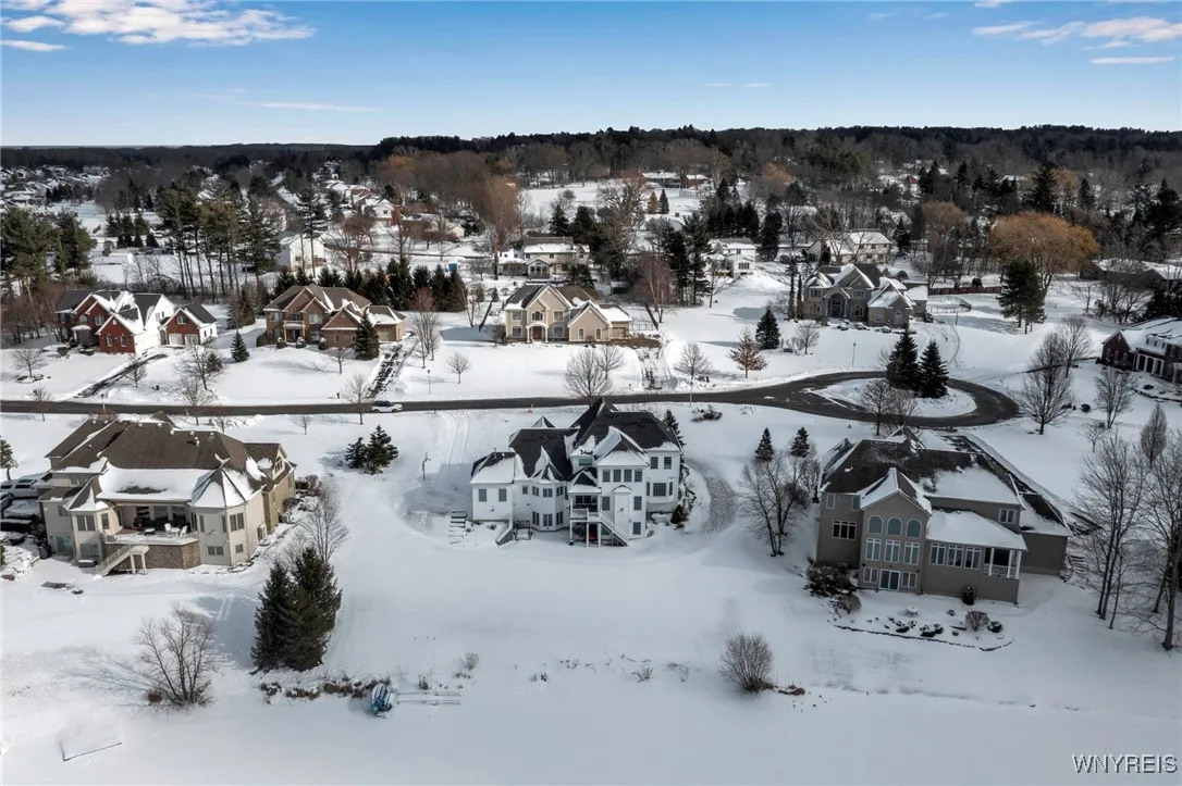 8 Kingfisher Court, Orchard Park, New York 14127, Orchard Park, New York 14127, 4 Bedrooms Bedrooms, 11 Rooms Rooms,3 BathroomsBathrooms,Residential,Closed,8 Kingfisher Court, Orchard Park, New York 14127,0,B1588171