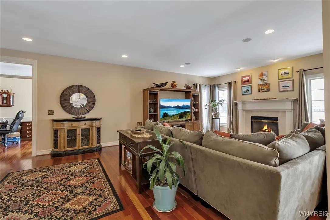 8 Kingfisher Court, Orchard Park, New York 14127, Orchard Park, New York 14127, 4 Bedrooms Bedrooms, 11 Rooms Rooms,3 BathroomsBathrooms,Residential,Closed,8 Kingfisher Court, Orchard Park, New York 14127,0,B1588171