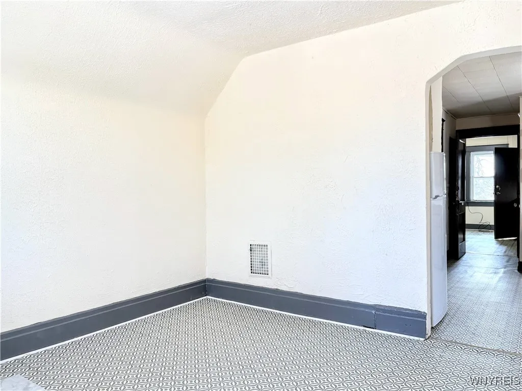 2231 Cudaback Avenue, Niagara Falls, New York 1430, Niagara Falls, New York 14303, 4 Bedrooms Bedrooms, ,2 BathroomsBathrooms,Residential,For Sale,2231 Cudaback Avenue, Niagara Falls, New York 1430,B1584977