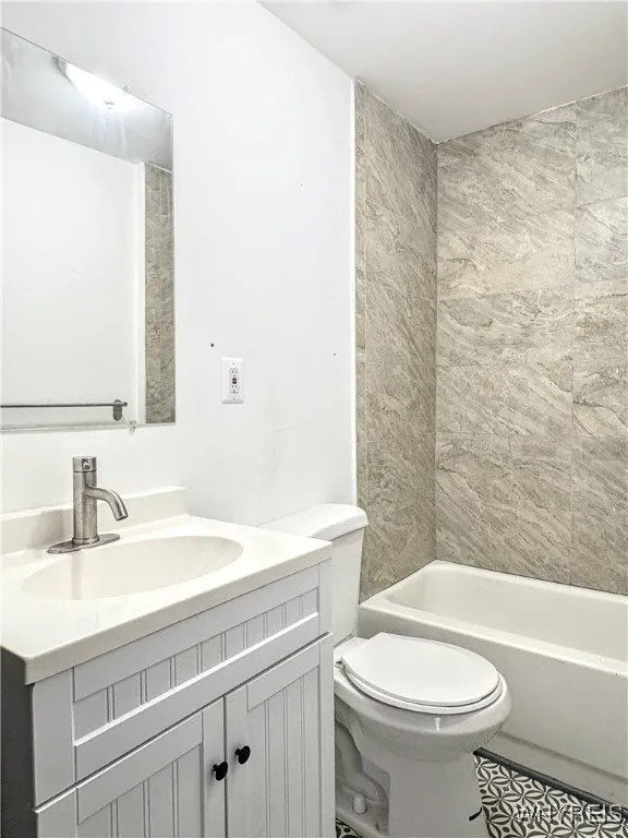 2231 Cudaback Avenue, Niagara Falls, New York 1430, Niagara Falls, New York 14303, 4 Bedrooms Bedrooms, ,2 BathroomsBathrooms,Residential,For Sale,2231 Cudaback Avenue, Niagara Falls, New York 1430,B1584977