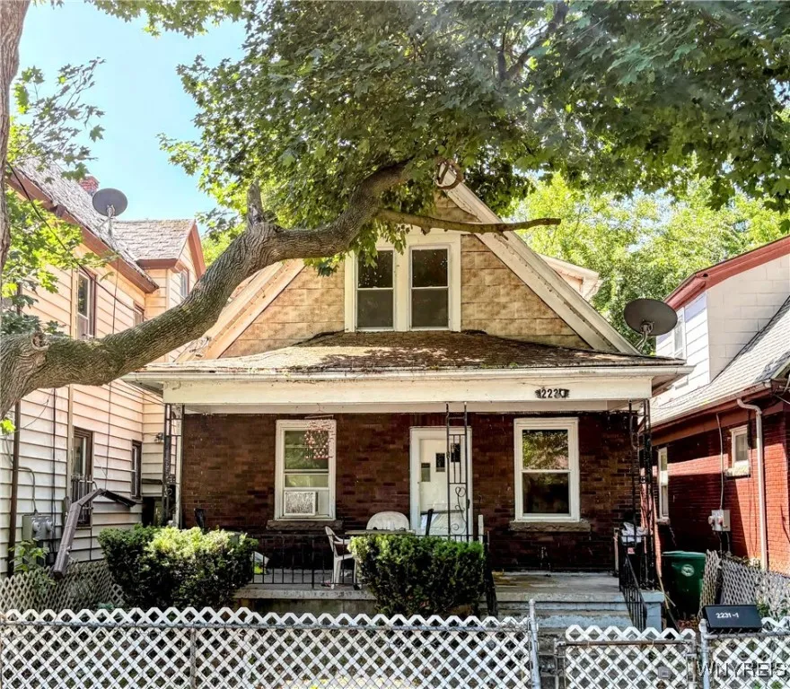 2231 Cudaback Avenue, Niagara Falls, New York 1430, Niagara Falls, New York 14303, 4 Bedrooms Bedrooms, ,2 BathroomsBathrooms,Residential,For Sale,2231 Cudaback Avenue, Niagara Falls, New York 1430,B1584977