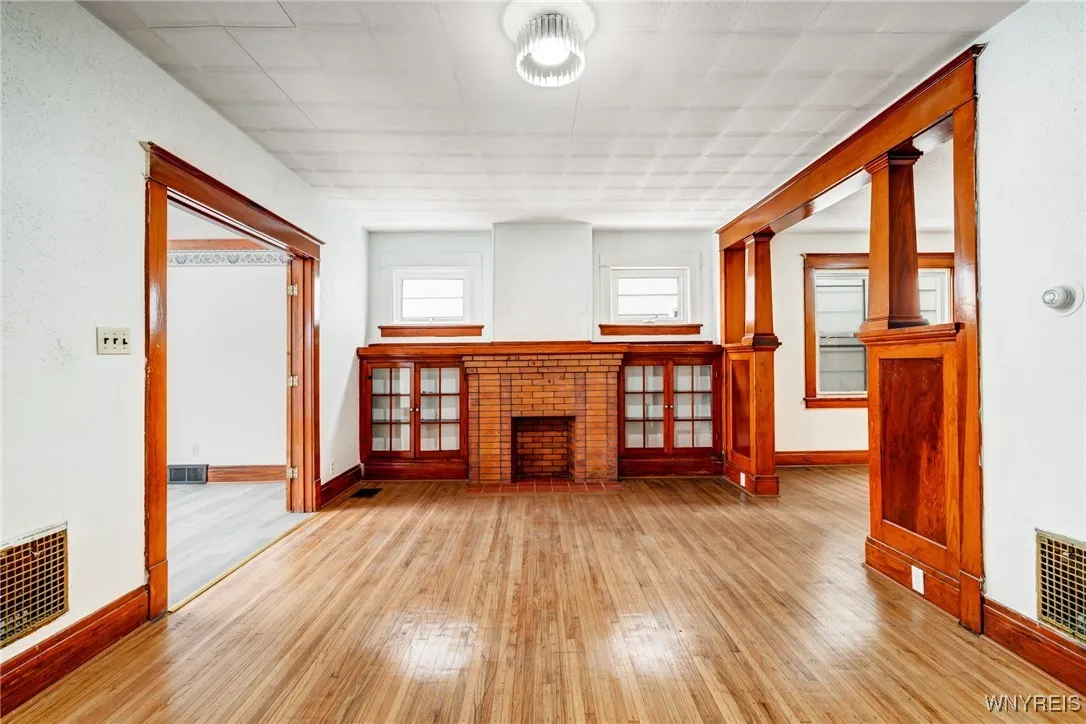 89 Poplar Avenue, Buffalo, New York 14211, Buffalo, New York 14211, 5 Bedrooms Bedrooms, ,2 BathroomsBathrooms,Residential,Closed,89 Poplar Avenue, Buffalo, New York 14211,0,B1588355