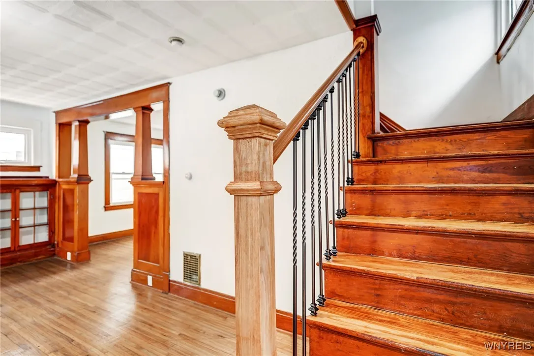 89 Poplar Avenue, Buffalo, New York 14211, Buffalo, New York 14211, 5 Bedrooms Bedrooms, ,2 BathroomsBathrooms,Residential,Closed,89 Poplar Avenue, Buffalo, New York 14211,0,B1588355
