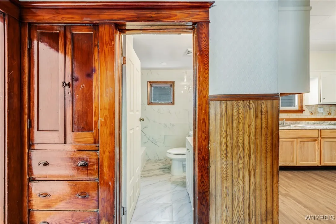 89 Poplar Avenue, Buffalo, New York 14211, Buffalo, New York 14211, 5 Bedrooms Bedrooms, ,2 BathroomsBathrooms,Residential,Closed,89 Poplar Avenue, Buffalo, New York 14211,0,B1588355