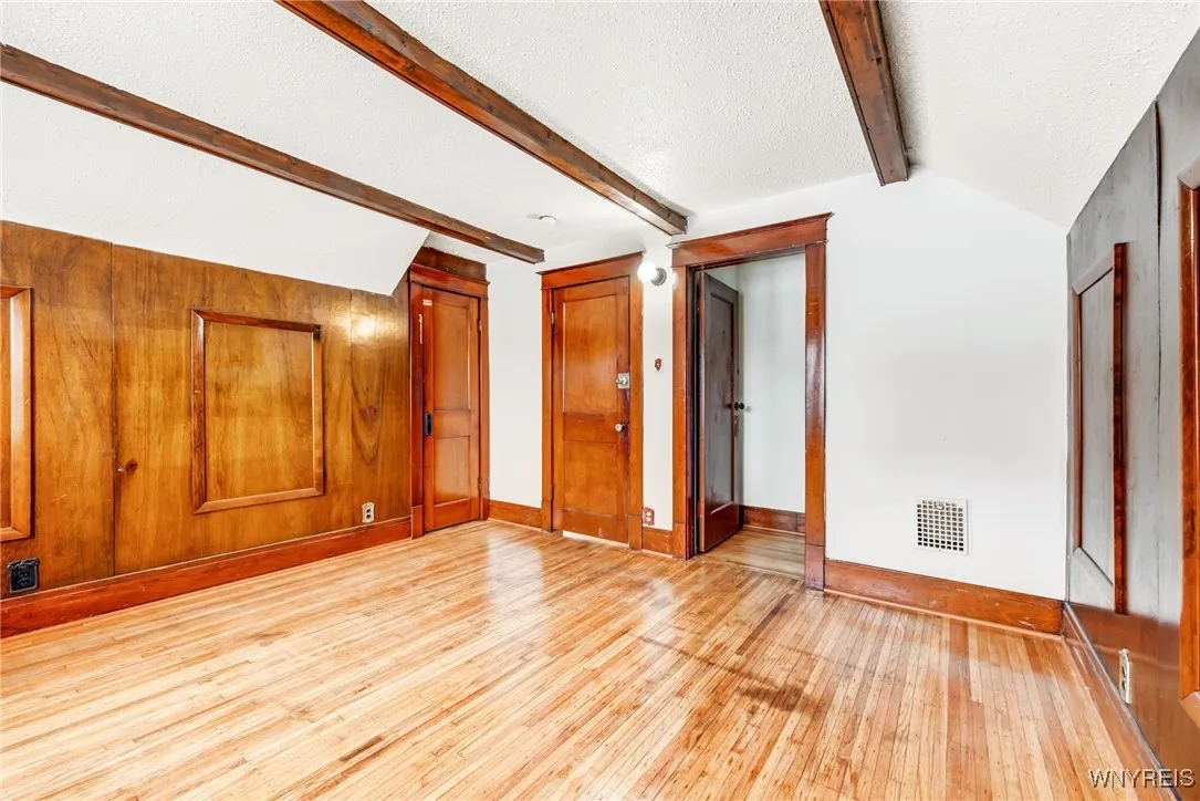 89 Poplar Avenue, Buffalo, New York 14211, Buffalo, New York 14211, 5 Bedrooms Bedrooms, ,2 BathroomsBathrooms,Residential,Closed,89 Poplar Avenue, Buffalo, New York 14211,0,B1588355