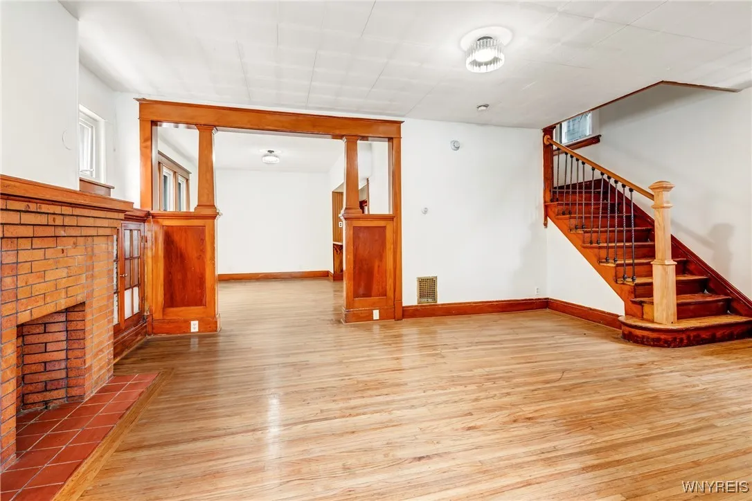 89 Poplar Avenue, Buffalo, New York 14211, Buffalo, New York 14211, 5 Bedrooms Bedrooms, ,2 BathroomsBathrooms,Residential,Closed,89 Poplar Avenue, Buffalo, New York 14211,0,B1588355