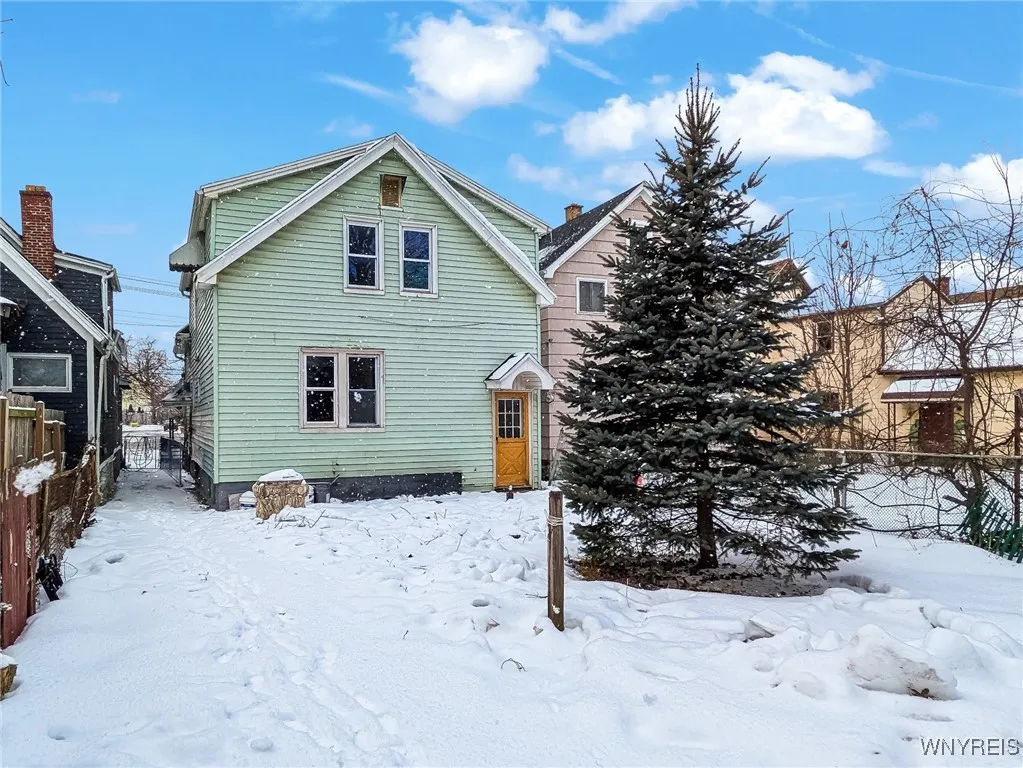 89 Poplar Avenue, Buffalo, New York 14211, Buffalo, New York 14211, 5 Bedrooms Bedrooms, ,2 BathroomsBathrooms,Residential,Closed,89 Poplar Avenue, Buffalo, New York 14211,0,B1588355