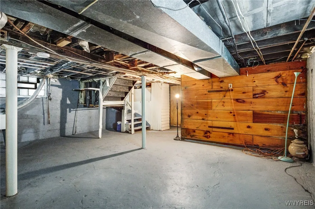 89 Poplar Avenue, Buffalo, New York 14211, Buffalo, New York 14211, 5 Bedrooms Bedrooms, ,2 BathroomsBathrooms,Residential,Closed,89 Poplar Avenue, Buffalo, New York 14211,0,B1588355