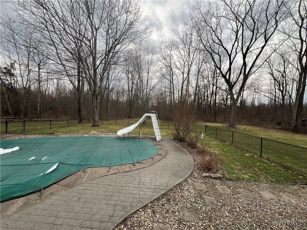 8610 Goodrich Road, Clarence, New York 14032, Clarence, New York 14032, 3 Bedrooms Bedrooms, 8 Rooms Rooms,2 BathroomsBathrooms,Residential,For Sale,8610 Goodrich Road, Clarence, New York 14032,B1588293