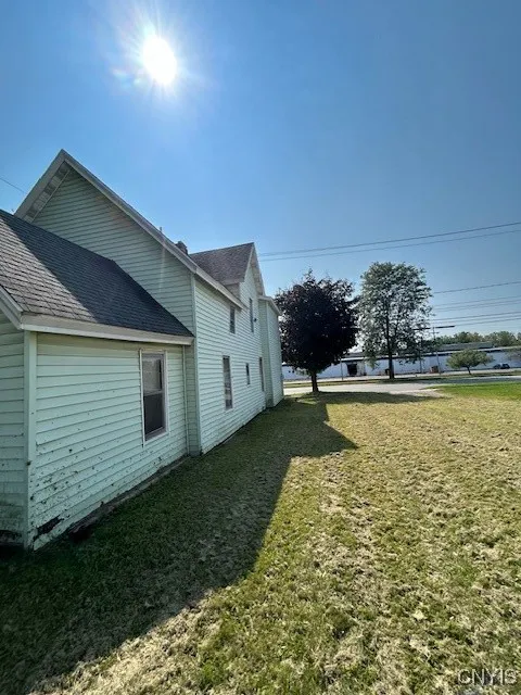 923 East Dominick Street, Rome-inside, New York 13, Rome, New York 13440, 5 Bedrooms Bedrooms, ,2 BathroomsBathrooms,Residential,Closed,923 East Dominick Street, Rome-inside, New York 13,0,S1588423