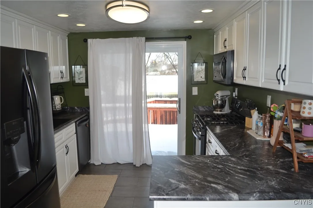 112 Male Avenue, Camillus, New York 13219, Camillus, New York 13219, 3 Bedrooms Bedrooms, 7 Rooms Rooms,1 BathroomBathrooms,Residential,Closed,112 Male Avenue, Camillus, New York 13219,0,S1588431