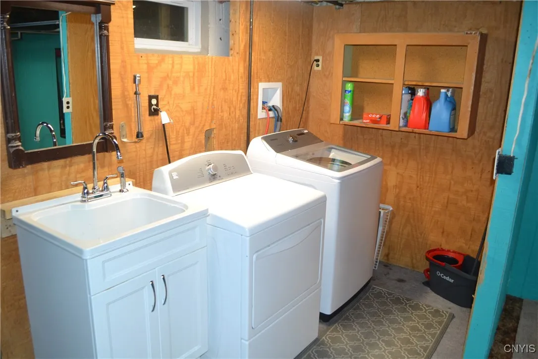 112 Male Avenue, Camillus, New York 13219, Camillus, New York 13219, 3 Bedrooms Bedrooms, 7 Rooms Rooms,1 BathroomBathrooms,Residential,Closed,112 Male Avenue, Camillus, New York 13219,0,S1588431