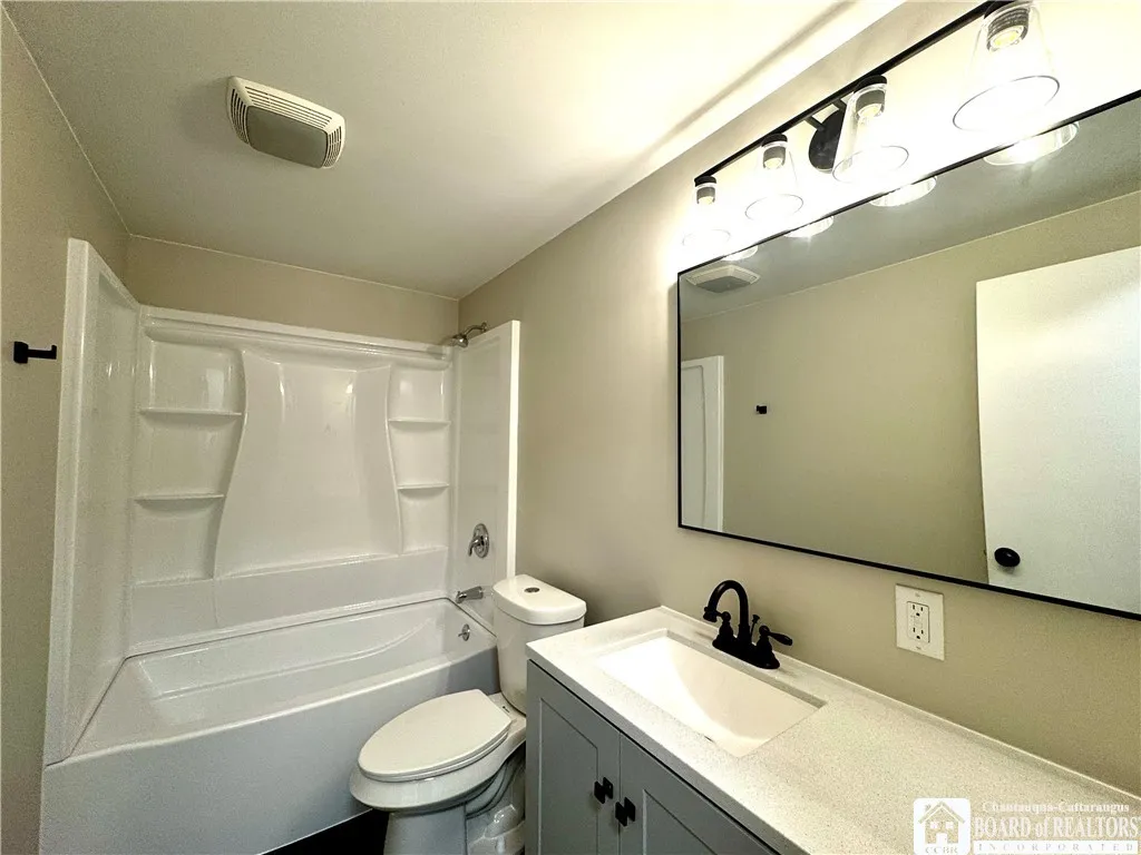 501 Barr Street, Jamestown, New York 14701, Jamestown, New York 14701, 4 Bedrooms Bedrooms, 9 Rooms Rooms,1 BathroomBathrooms,Residential,Closed,501 Barr Street, Jamestown, New York 14701,0,R1588241