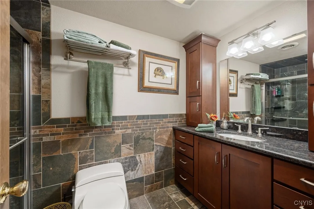 6021 Commane Road, Lafayette, New York 13084, Lafayette, New York 13084, 4 Bedrooms Bedrooms, 10 Rooms Rooms,3 BathroomsBathrooms,Residential,Closed,6021 Commane Road, Lafayette, New York 13084,0,S1588369